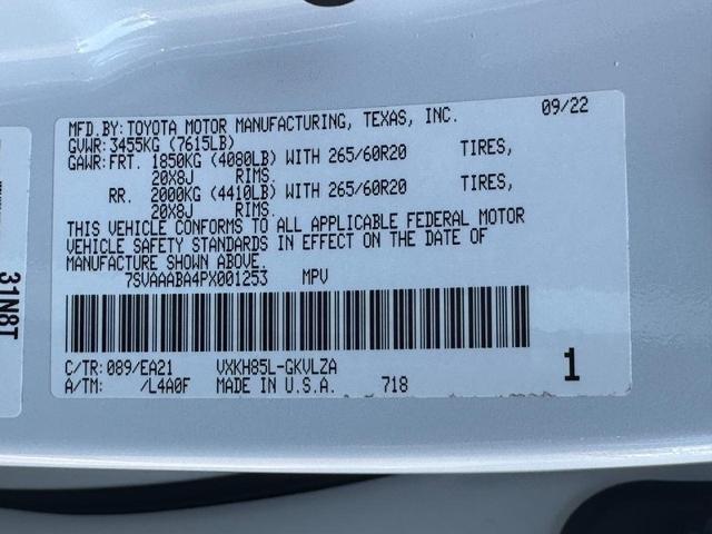 2023 Toyota Sequoia Vehicle Photo in COLUMBIA, MO 65203-3903