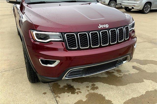 2022 Jeep Grand Cherokee WK Vehicle Photo in TOPEKA, KS 66609-0000