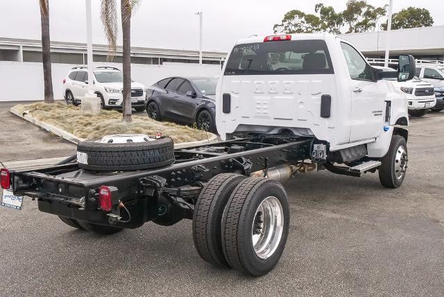 2023 Chevrolet Silverado Chassis Cab Vehicle Photo in VENTURA, CA 93003-8585