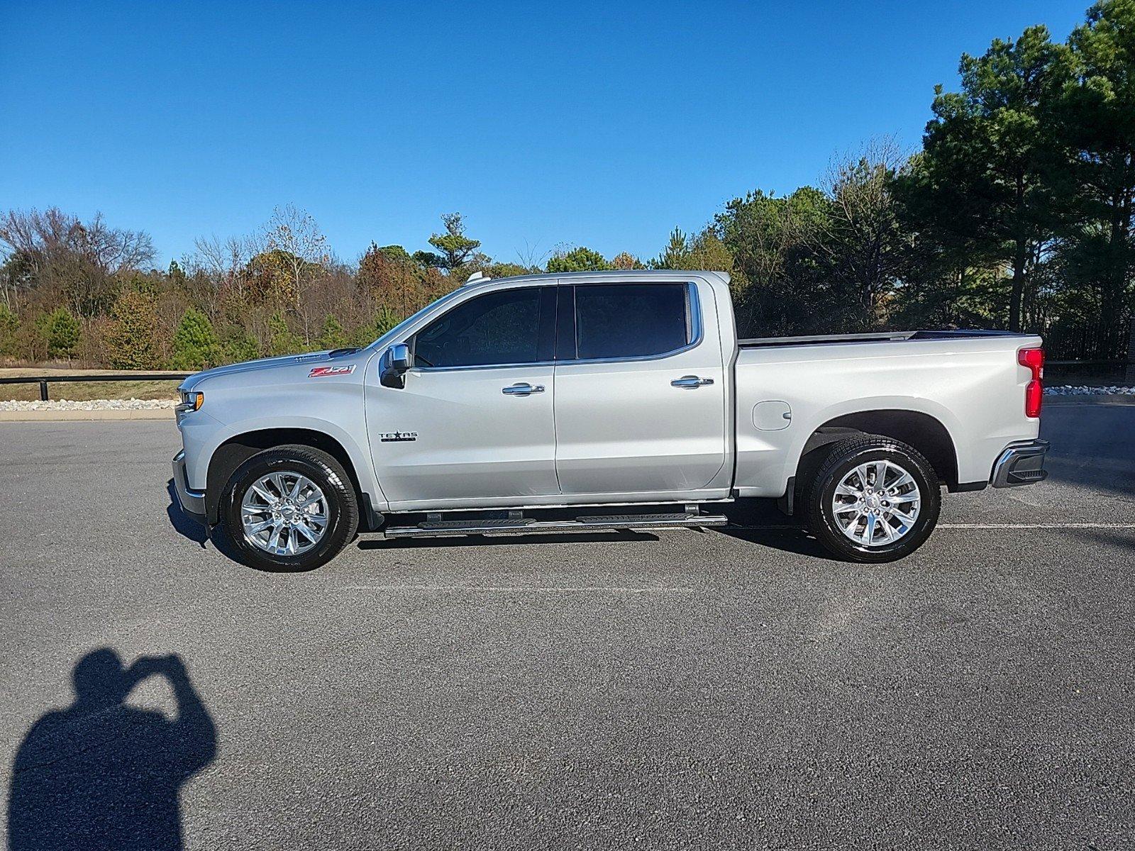 Used 2021 Chevrolet Silverado 1500 LTZ with VIN 3GCUYGETXMG134473 for sale in Bryant, AR