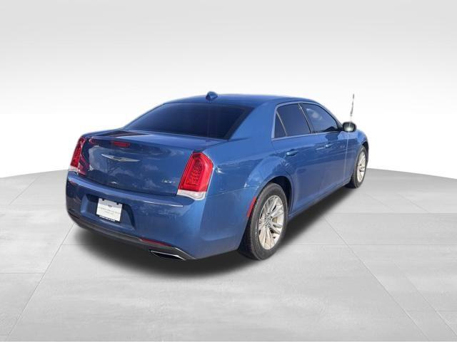 2021 Chrysler 300 Vehicle Photo in DELRAY BEACH, FL 33483-3294