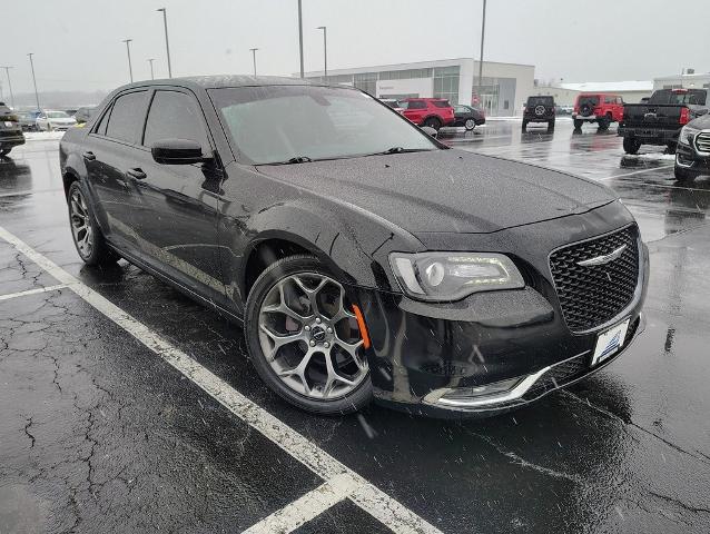 2016 Chrysler 300 Vehicle Photo in GREEN BAY, WI 54304-5303