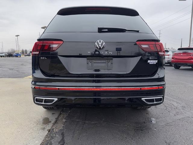 2023 Volkswagen Tiguan Vehicle Photo in MANHATTAN, KS 66502-5036