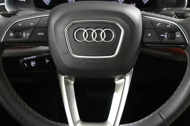 2025 Audi Q7 Vehicle Photo in SUGAR LAND, TX 77478