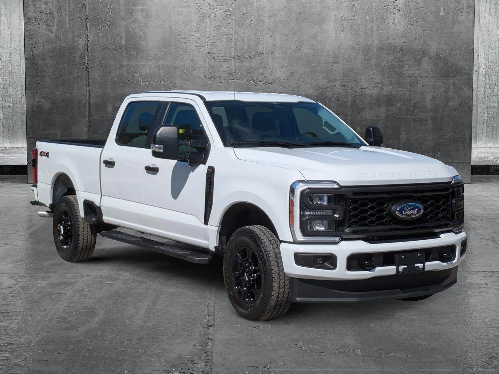 2023 Ford Super Duty F-250 SRW Vehicle Photo in Tampa, FL 33614