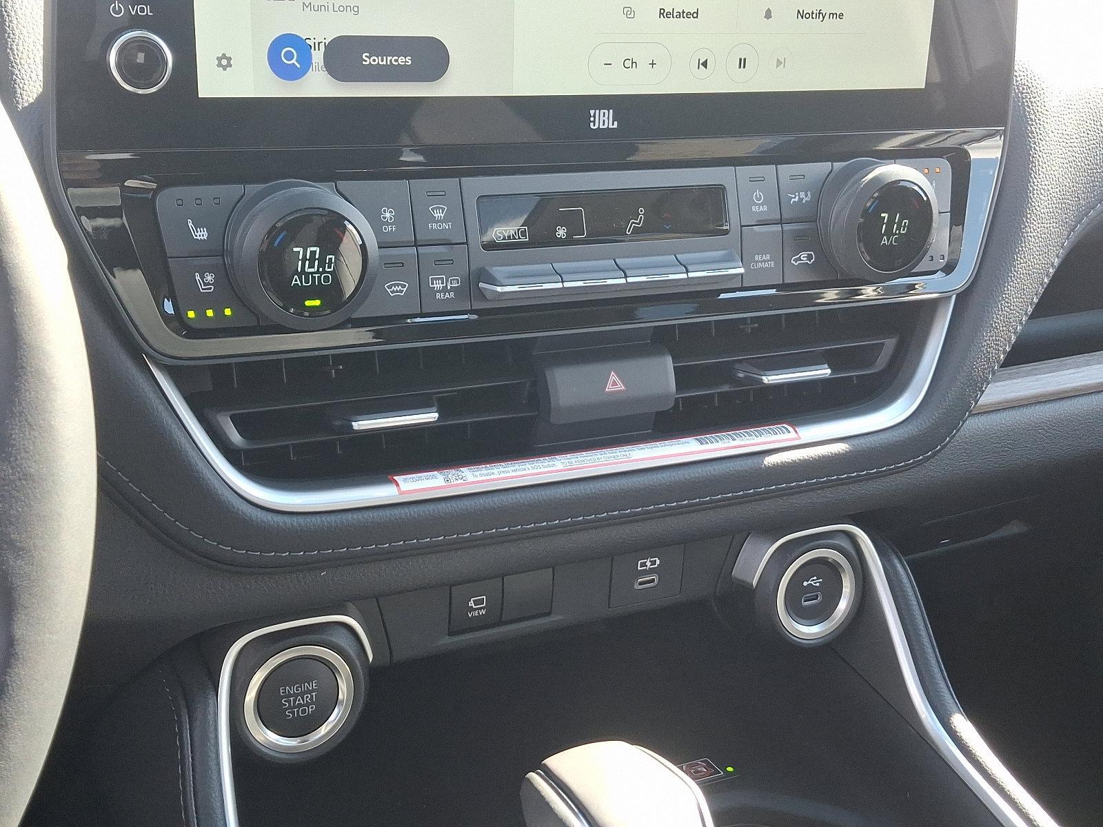 2025 Toyota Grand Highlander Vehicle Photo in Trevose, PA 19053