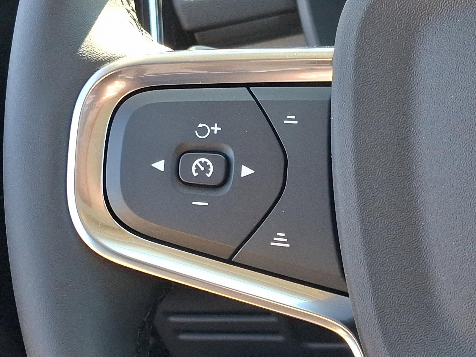 2025 Volvo XC40 Vehicle Photo in Trevose, PA 19053