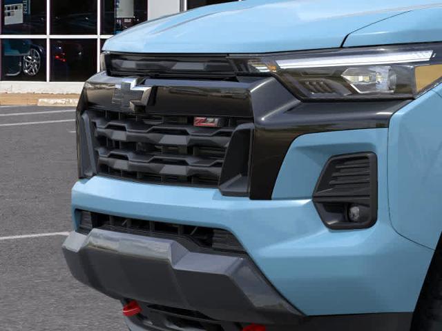 2025 Chevrolet Colorado Vehicle Photo in MOON TOWNSHIP, PA 15108-2571