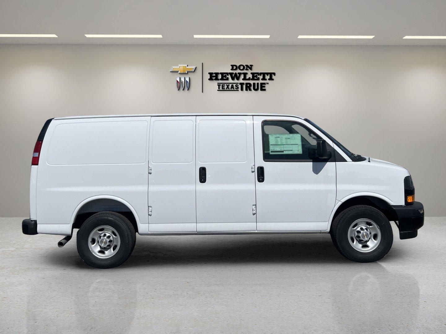 2025 Chevrolet Express Cargo 2500 Vehicle Photo in GEORGETOWN, TX 78626-7508