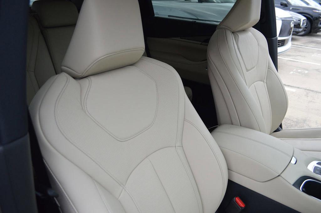 2025 INFINITI QX60 Vehicle Photo in Houston, TX 77090