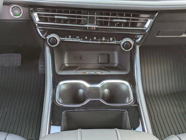 2025 Chevrolet Traverse Vehicle Photo in BRUNSWICK, GA 31525-1881