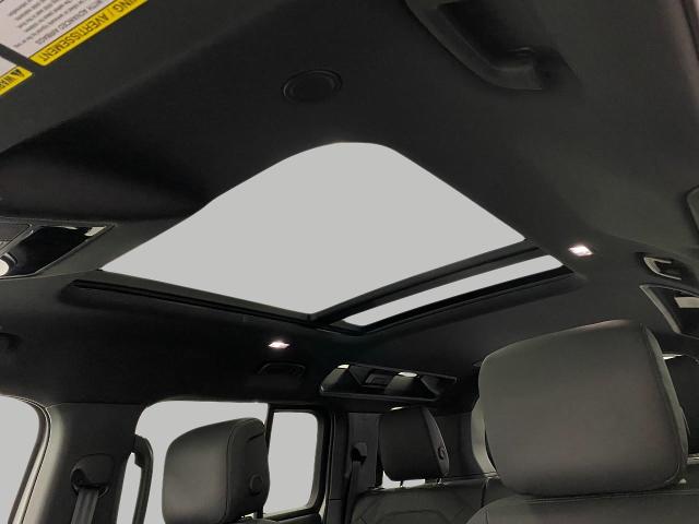 2025 Defender Vehicle Photo in Appleton, WI 54913
