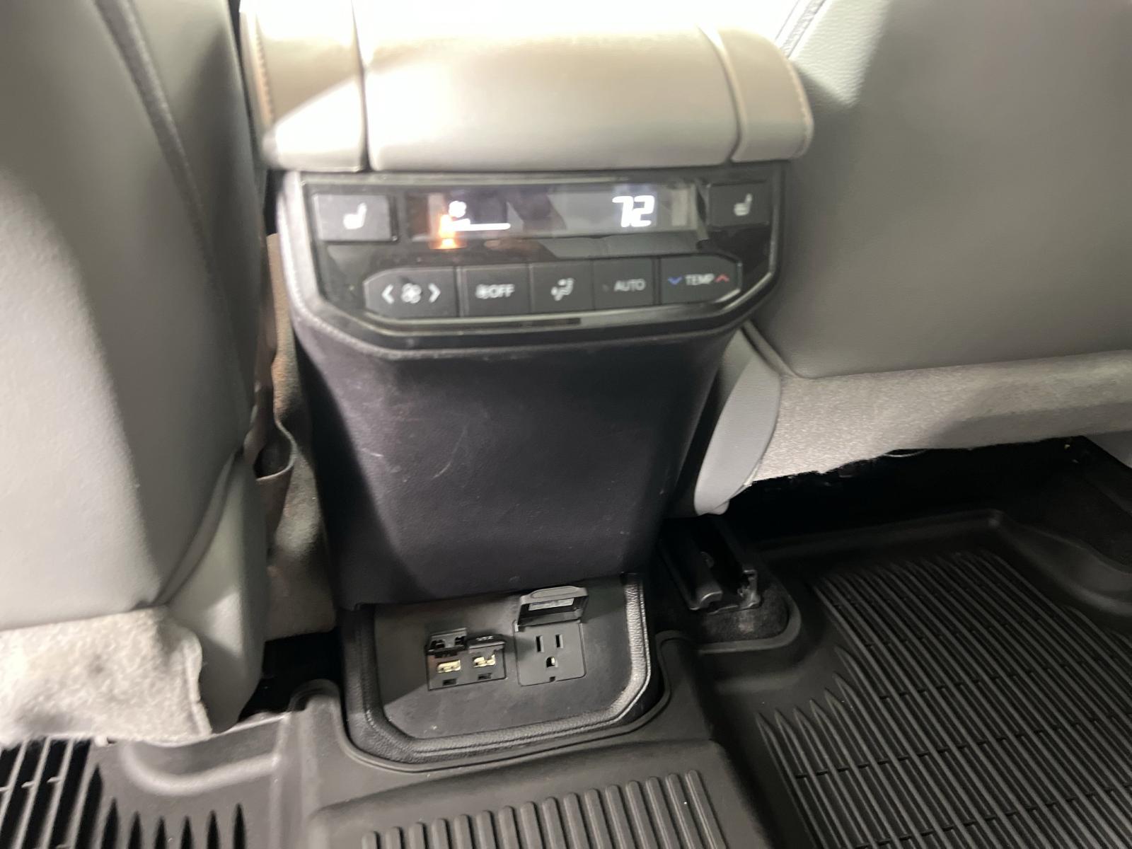 2021 Toyota Highlander Vehicle Photo in Georgetown, TX 78626