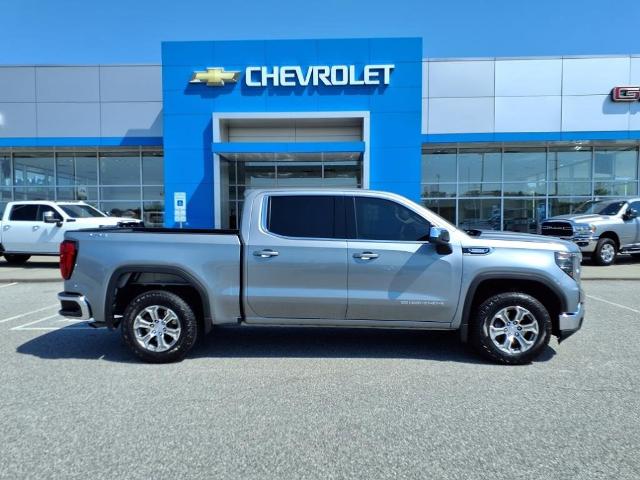 2024 GMC Sierra 1500 Vehicle Photo in EMPORIA, VA 23847-1235