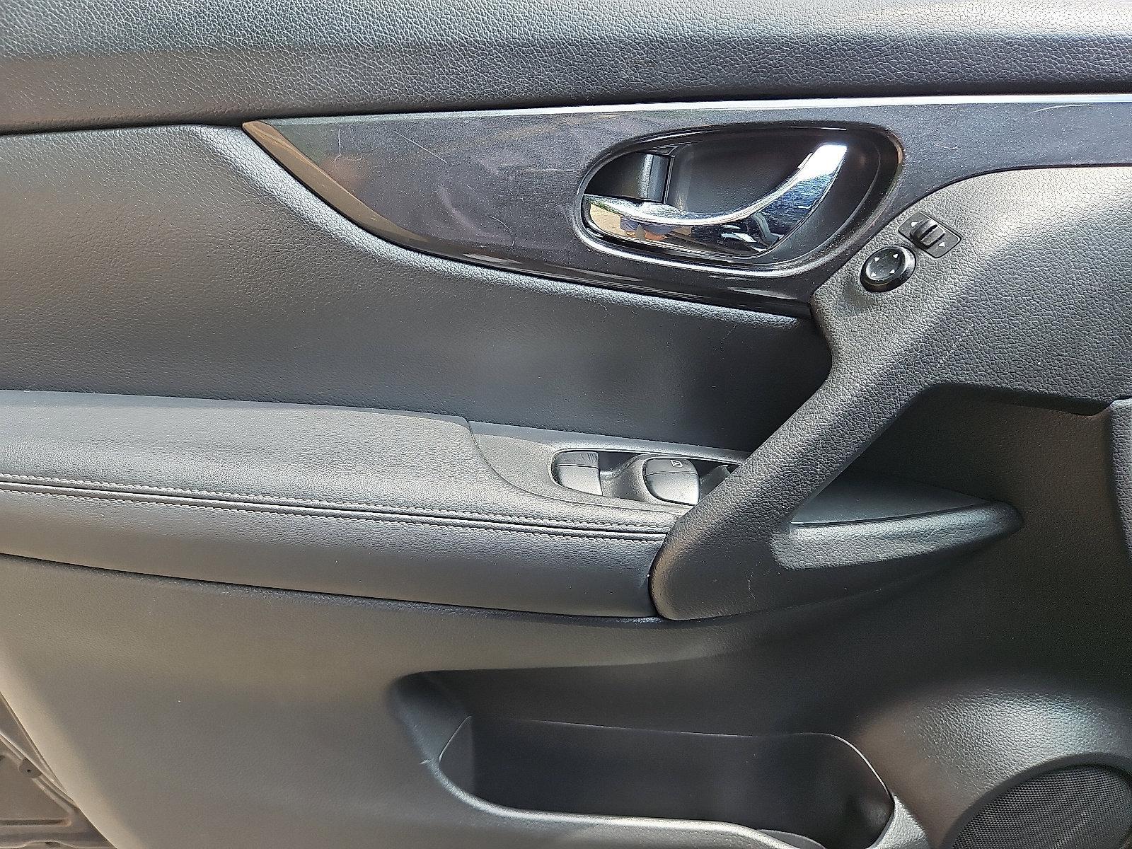 2017 Nissan Rogue Vehicle Photo in Jenkintown, PA 19046