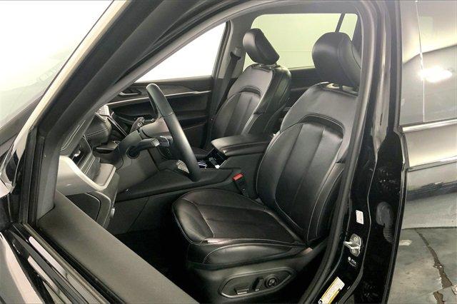 2021 Jeep Grand Cherokee L Vehicle Photo in KANSAS CITY, MO 64114-4502