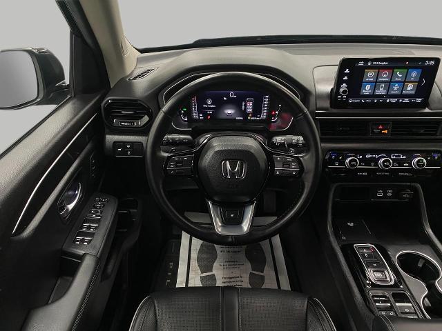 2024 Honda Pilot Vehicle Photo in Appleton, WI 54913
