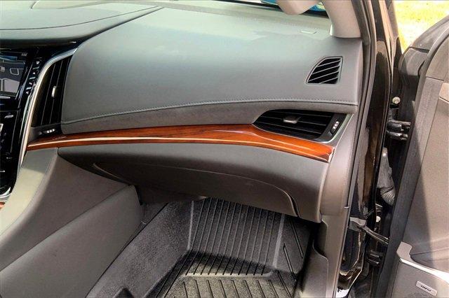 2019 Cadillac Escalade Vehicle Photo in KANSAS CITY, MO 64114-4545