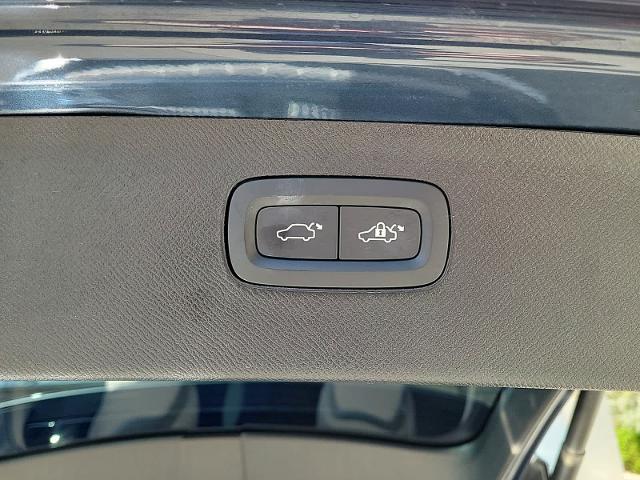 2022 Volvo XC90 Recharge Plug-In Hyb Vehicle Photo in POMPANO BEACH, FL 33064-7091