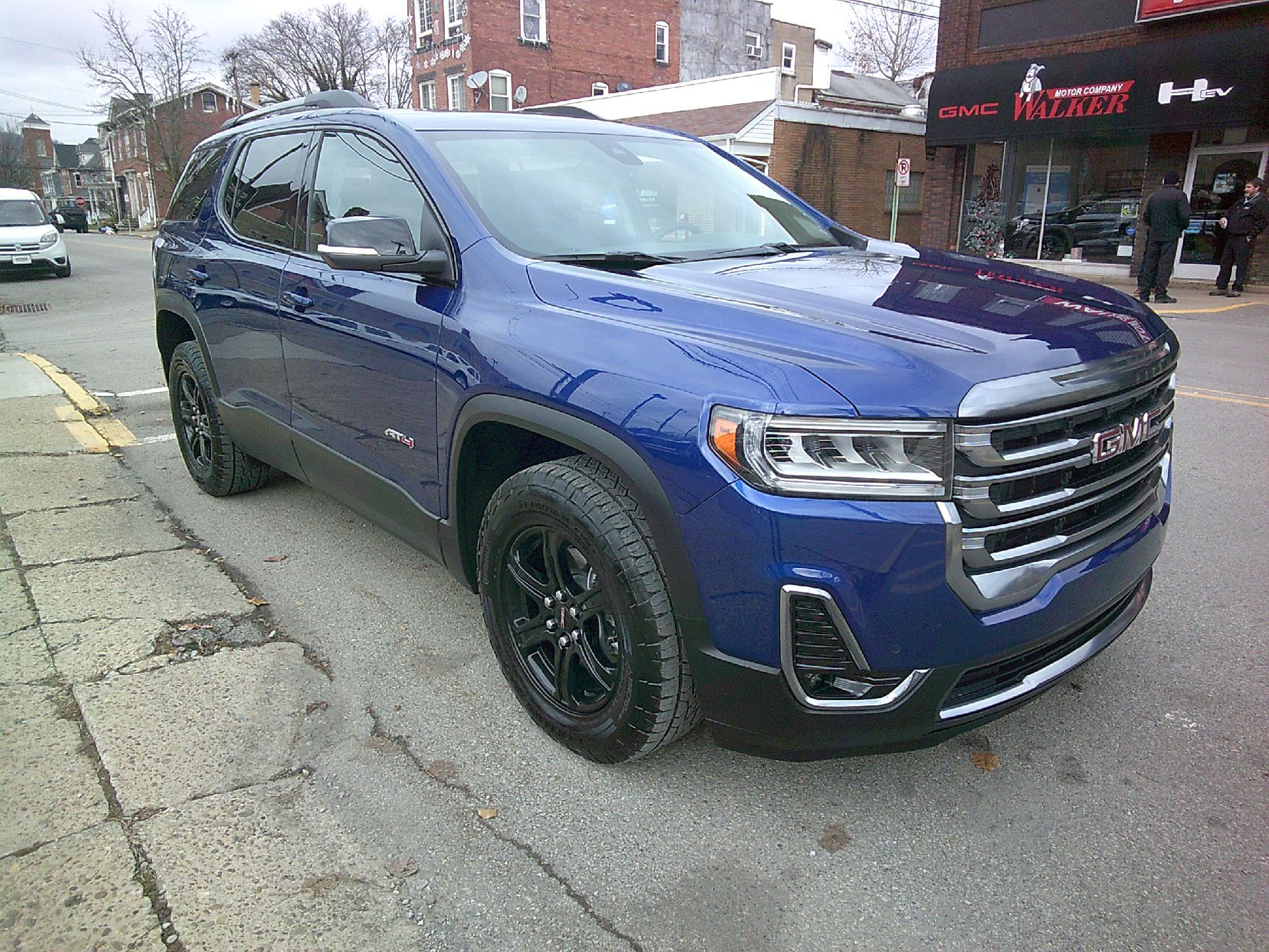 2023 GMC Acadia Vehicle Photo in KITTANNING, PA 16201-1536