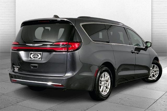 2022 Chrysler Pacifica Vehicle Photo in Kansas City, MO 64114