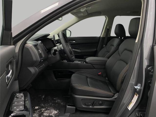 2025 Nissan Pathfinder Vehicle Photo in Appleton, WI 54913