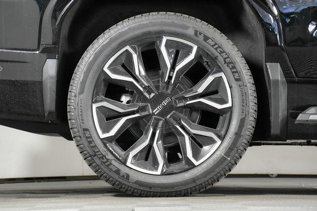 2025 GMC Sierra EV Vehicle Photo in PUYALLUP, WA 98371-4149