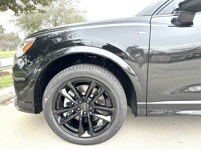 2025 Audi Q3 Vehicle Photo in HOUSTON, TX 77090