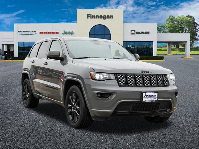 2022 Jeep Grand Cherokee WK Vehicle Photo in ROSENBERG, TX 77471