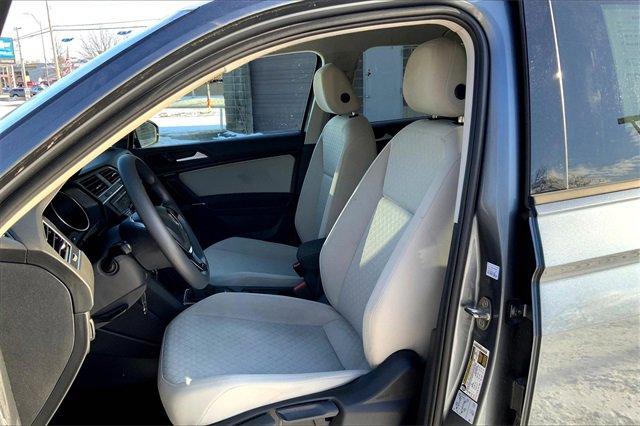 2020 Volkswagen Tiguan Vehicle Photo in KANSAS CITY, MO 64114-4545