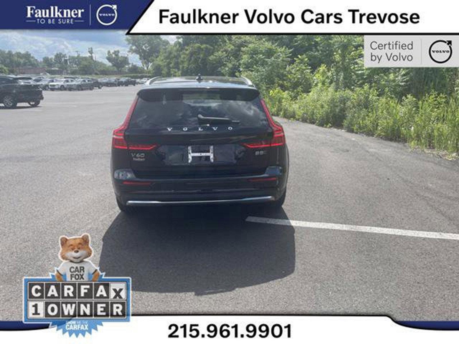 2023 Volvo V60 Cross Country Vehicle Photo in Trevose, PA 19053