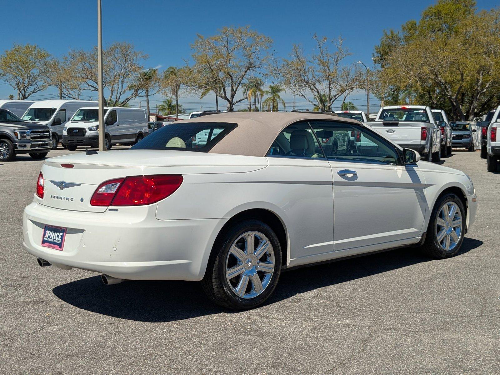 2010 Chrysler Sebring Vehicle Photo in St. Petersburg, FL 33713