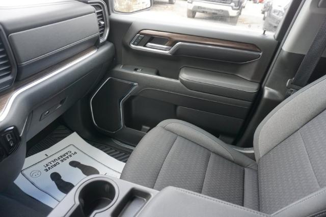 2023 Chevrolet Silverado 1500 Vehicle Photo in FAIRMONT, WV 26554-2318