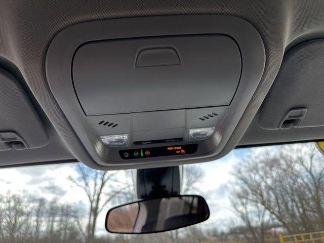 2023 GMC Acadia Vehicle Photo in MEDINA, OH 44256-9631