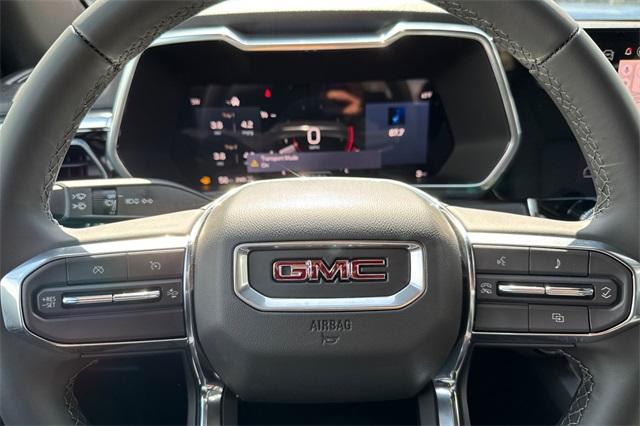2025 GMC Canyon Vehicle Photo in ELK GROVE, CA 95757-8703