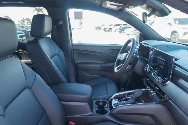 2025 Chevrolet Colorado Vehicle Photo in VENTURA, CA 93003-8585