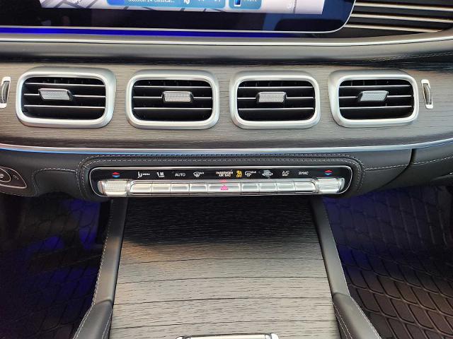 2025 Mercedes-Benz GLE Vehicle Photo in HOUSTON, TX 77079