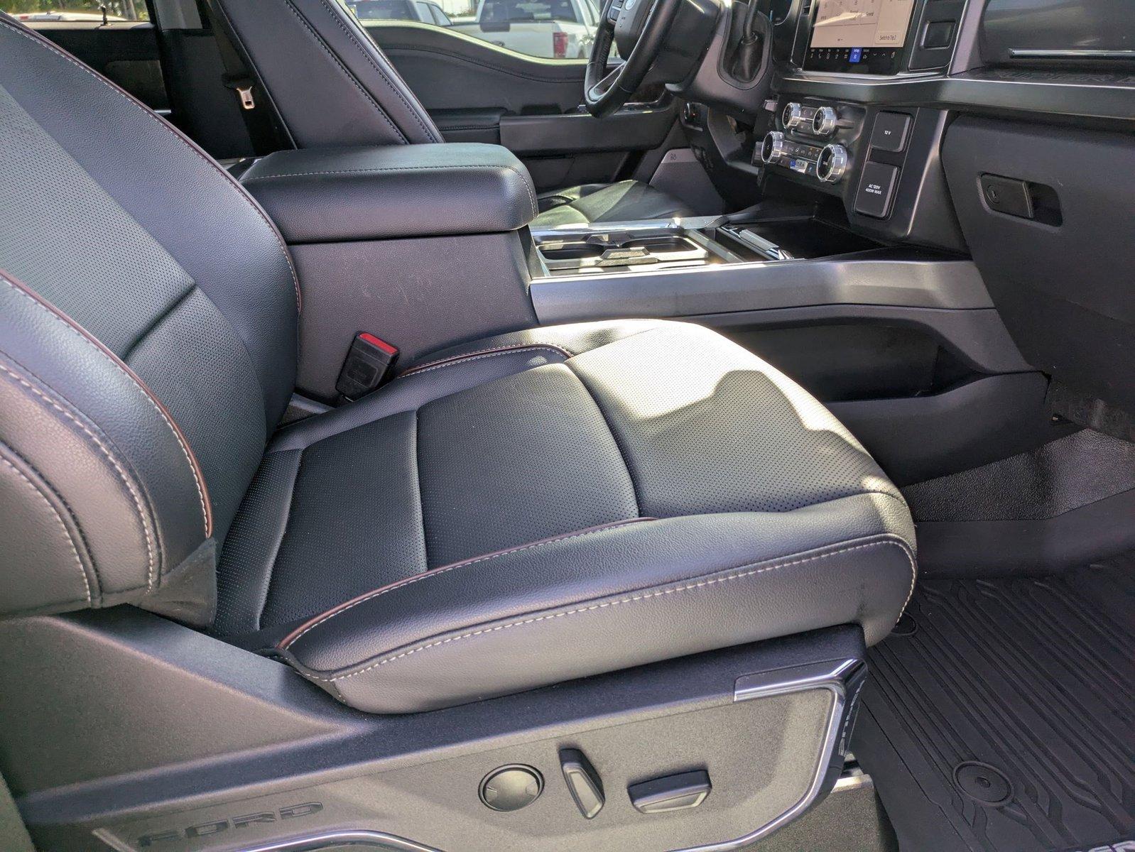 2023 Ford Super Duty F-350 DRW Vehicle Photo in Jacksonville, FL 32244