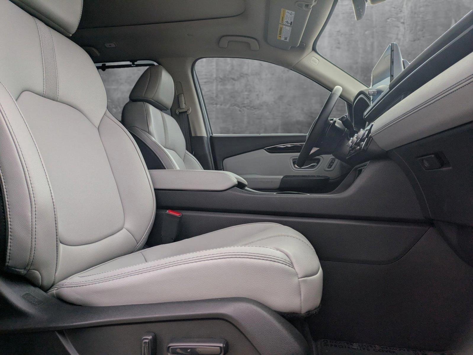 2025 Honda Pilot Vehicle Photo in Valencia, CA 91355-1794