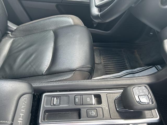 2022 Nissan Pathfinder Vehicle Photo in Grapevine, TX 76051