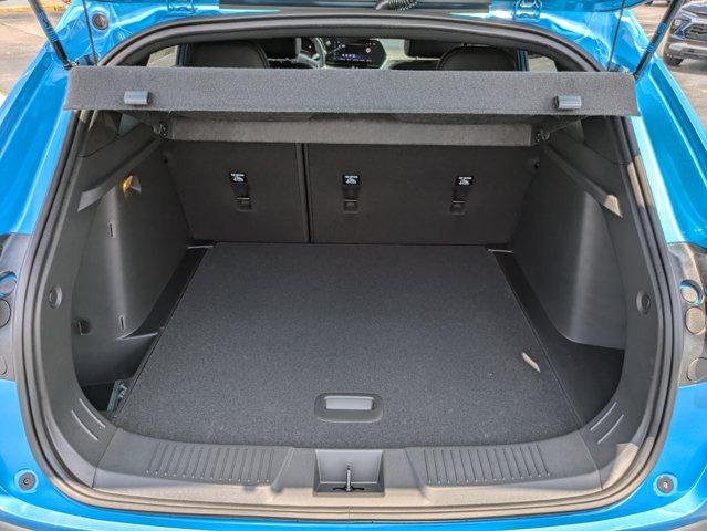 2025 Chevrolet Trax Vehicle Photo in BRUNSWICK, GA 31525-1881