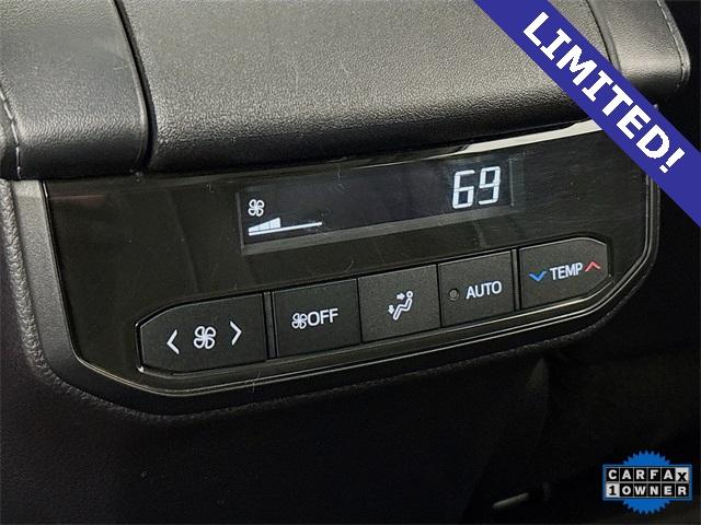 2023 Toyota Highlander Vehicle Photo in Puyallup, WA 98371