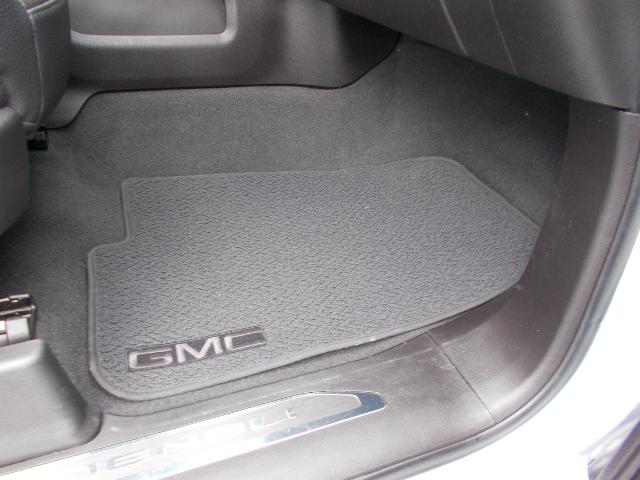 2021 GMC Sierra 2500 HD Vehicle Photo in LOWELL, MA 01852-4336