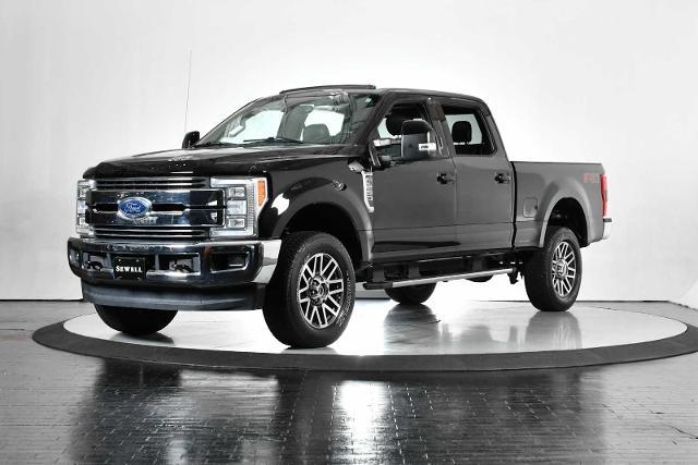 2017 Ford Super Duty F-250 SRW Vehicle Photo in DALLAS, TX 75235