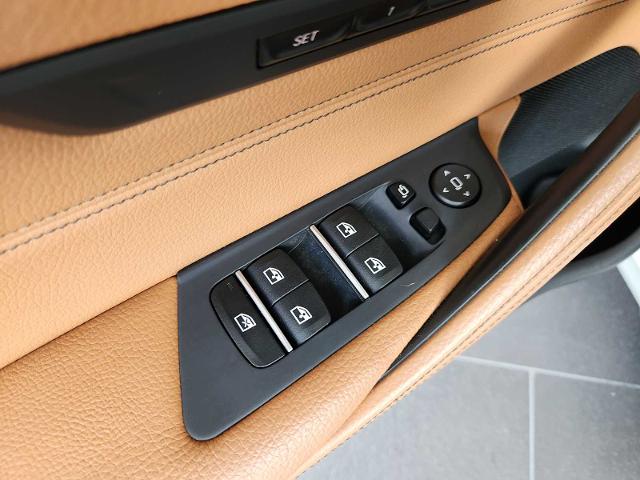 2017 BMW 540i Vehicle Photo in HOUSTON, TX 77079