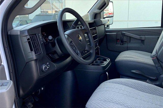 2024 Chevrolet Express Commercial Cutaway Vehicle Photo in TOPEKA, KS 66609-0000