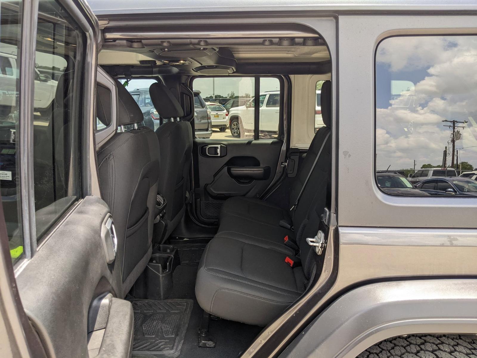 2019 Jeep Wrangler Unlimited Vehicle Photo in Seguin, TX 78155