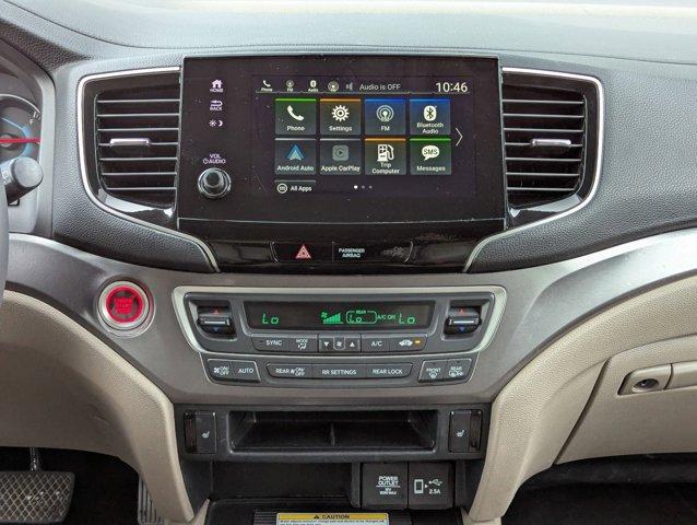 2022 Honda Pilot Vehicle Photo in San Antonio, TX 78209