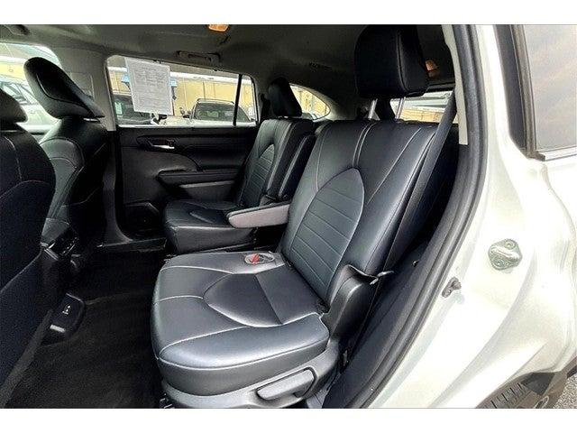 2023 Toyota Highlander Vehicle Photo in San Antonio, TX 78230