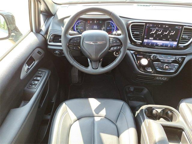 2024 Chrysler Pacifica Vehicle Photo in MILFORD, OH 45150-1684